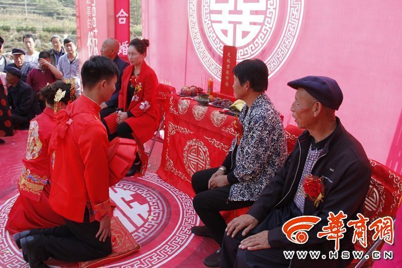走米袋,跨火盆,拜天地 绥德乡村婚礼好热闹