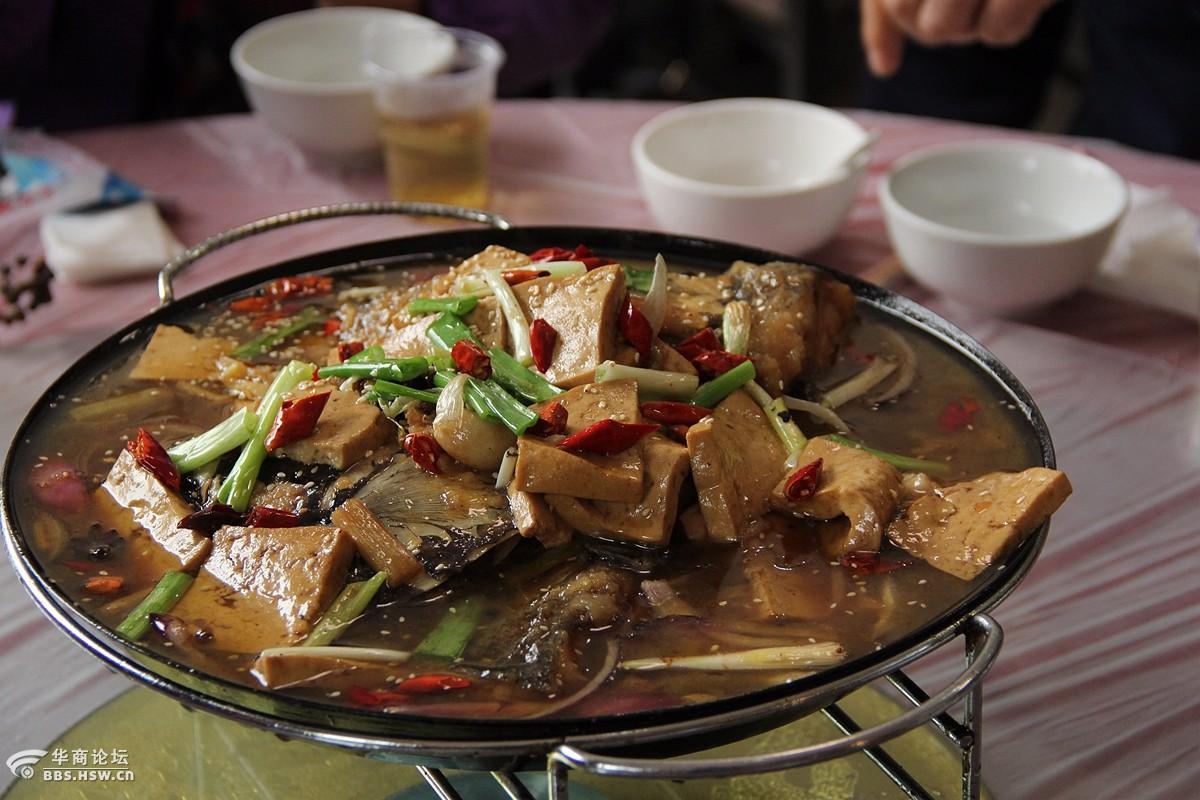 主题:【东盛视角】茨沟乡村游:古老的石板房,爽口的豆腐宴