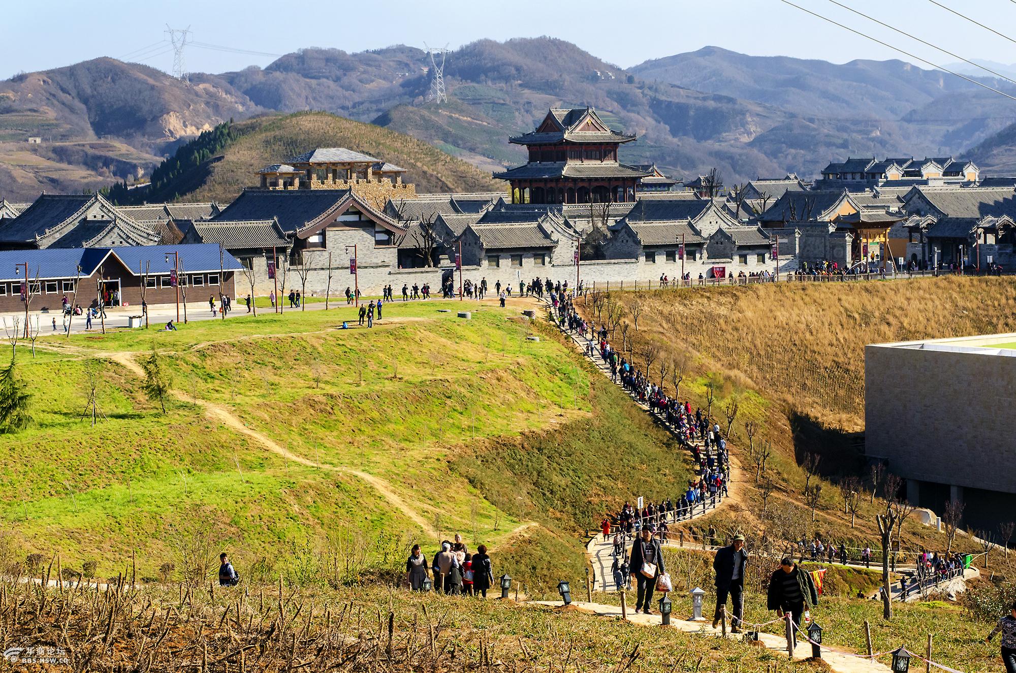 蓝田白鹿原影视城里的速度与激情