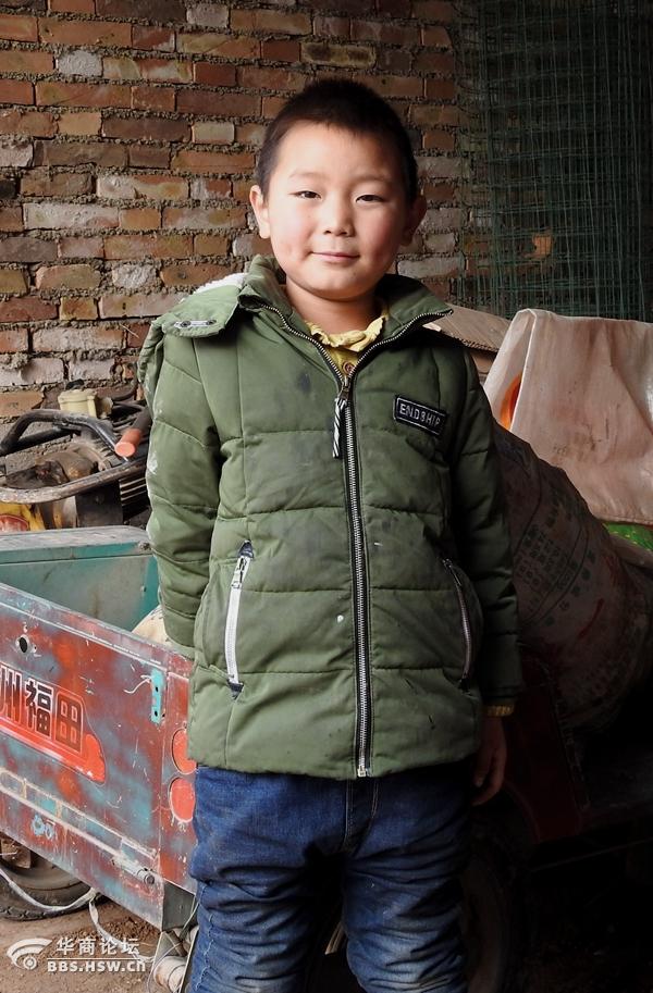 八岁农家小帅哥