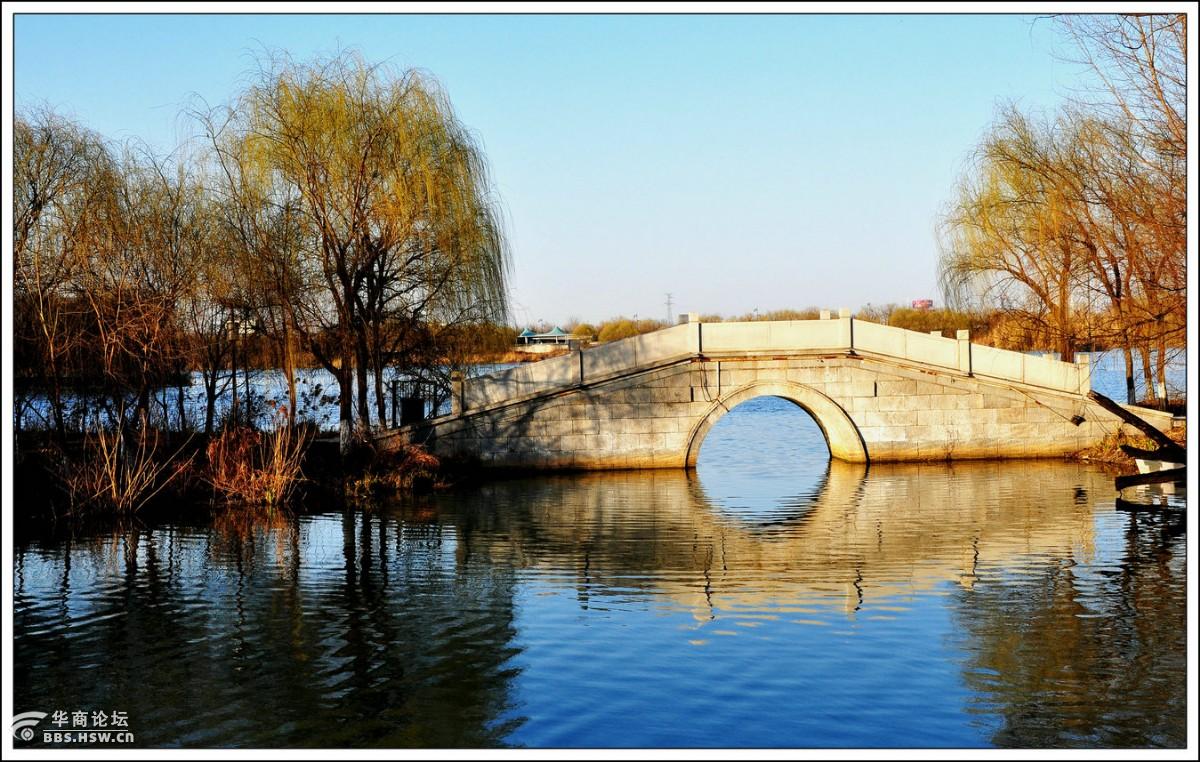 蓝天碧水犹如世外桃源——霸桥湿地公园