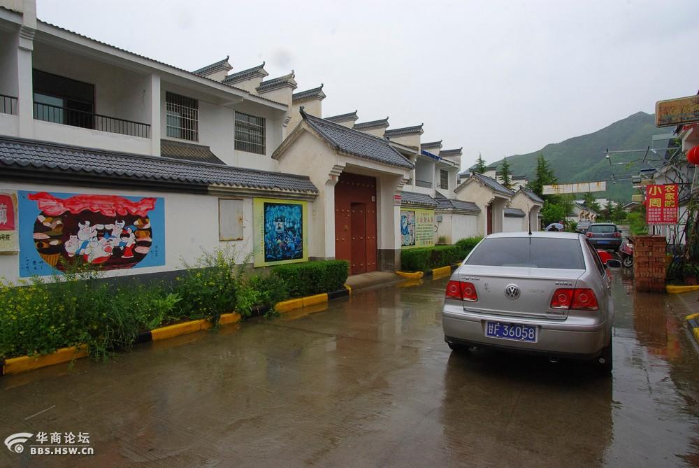 走进户县李家岩村寻访农民画画家仝延魁