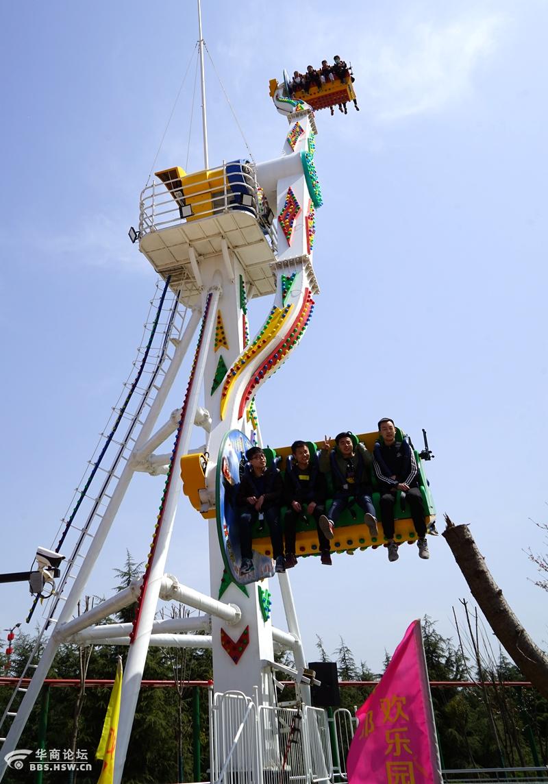 逛富平中华郡吃货不少热闹的很