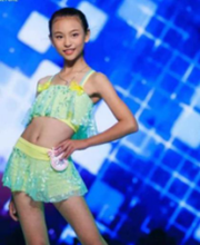 董依韵：优秀的模特