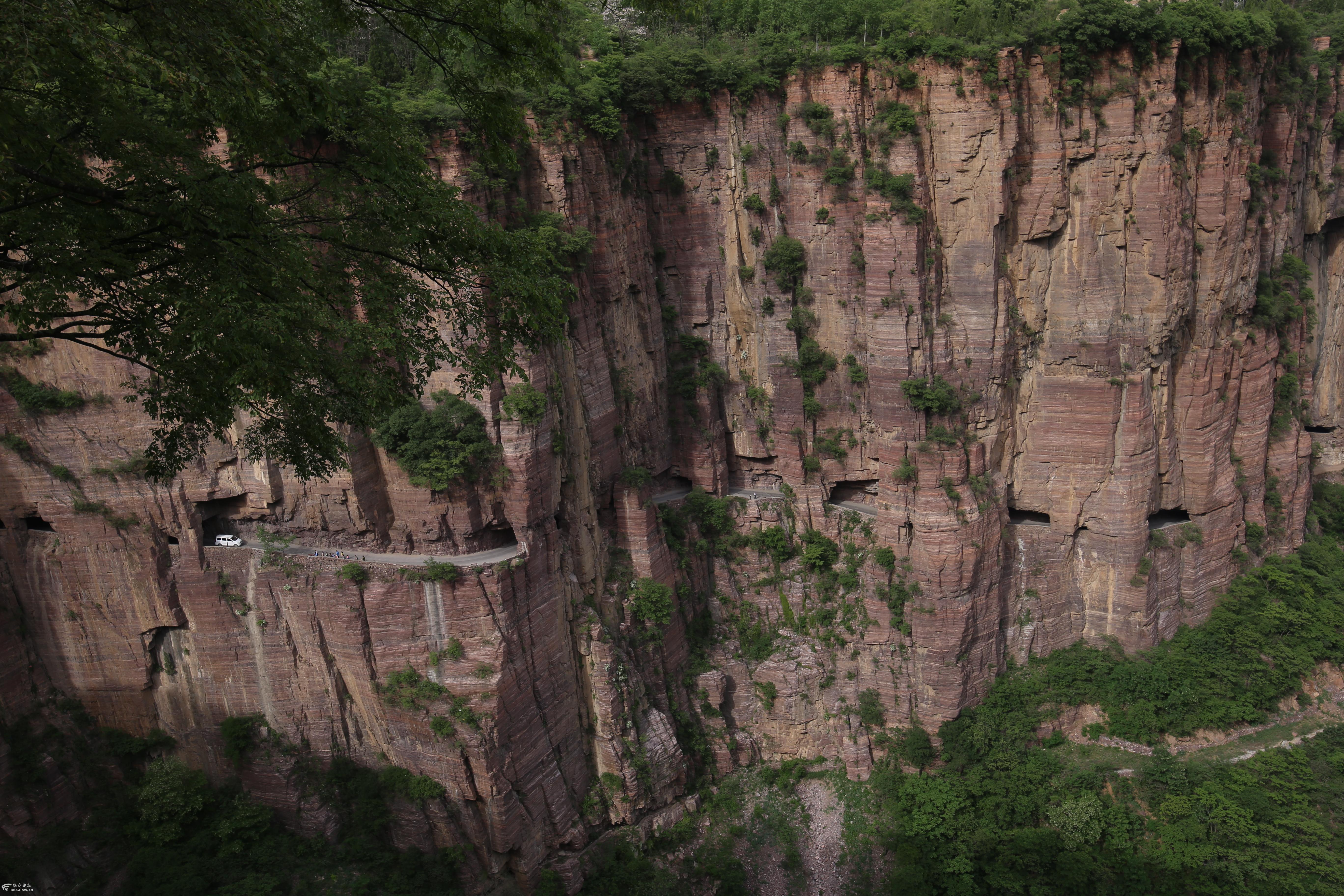 行走在绝壁长廊---郭亮村