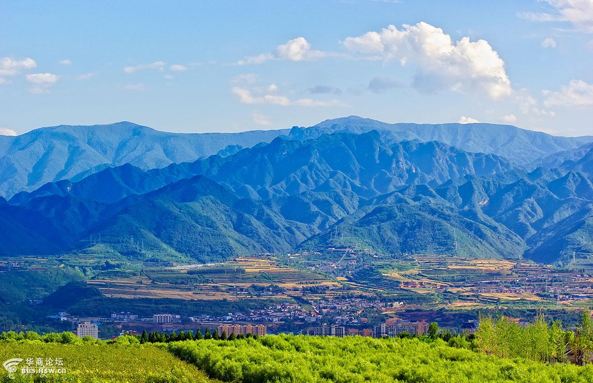 蓝天下的大秦岭宝鸡