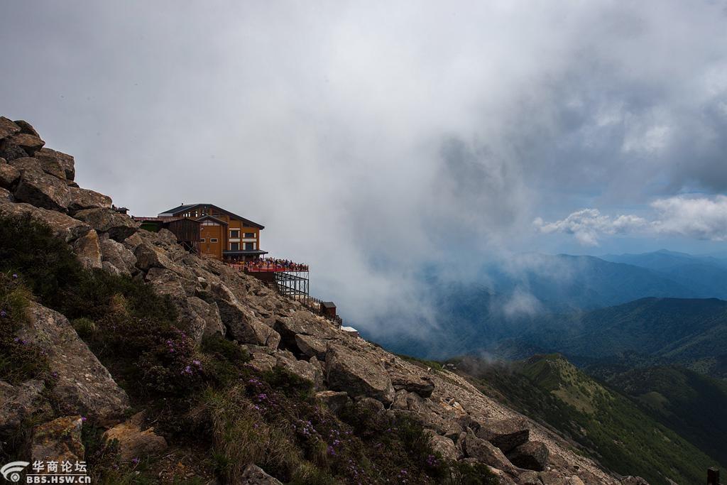 登太白山看文公庙美丽景色