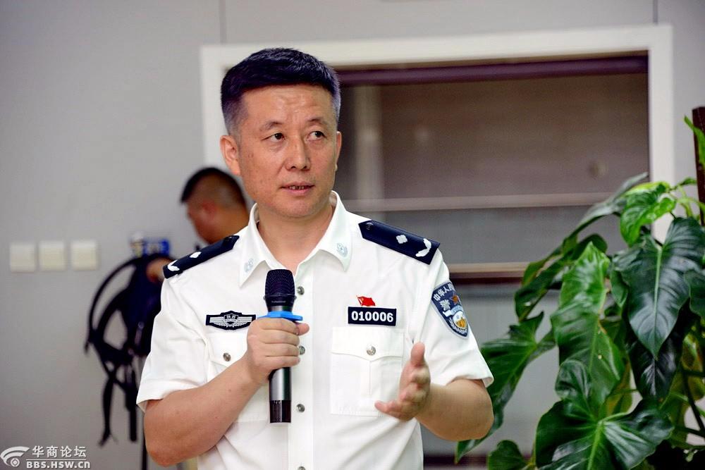 直面西安市公安局交警支队刘军支队长严建设