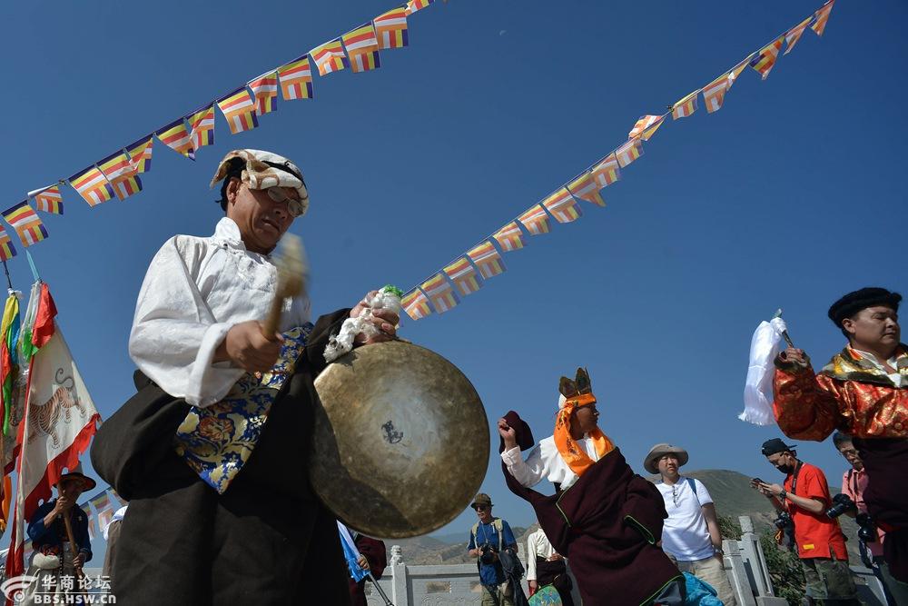 热贡六月会9年都乎村神舞