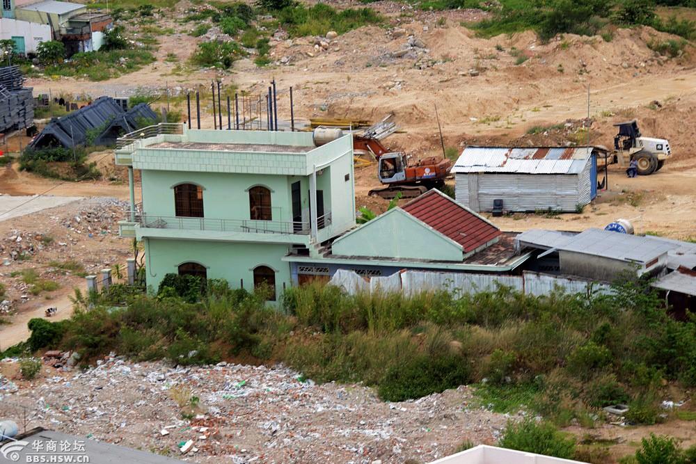 越南渔村的贫民窟,正在拆迁中【严建设】