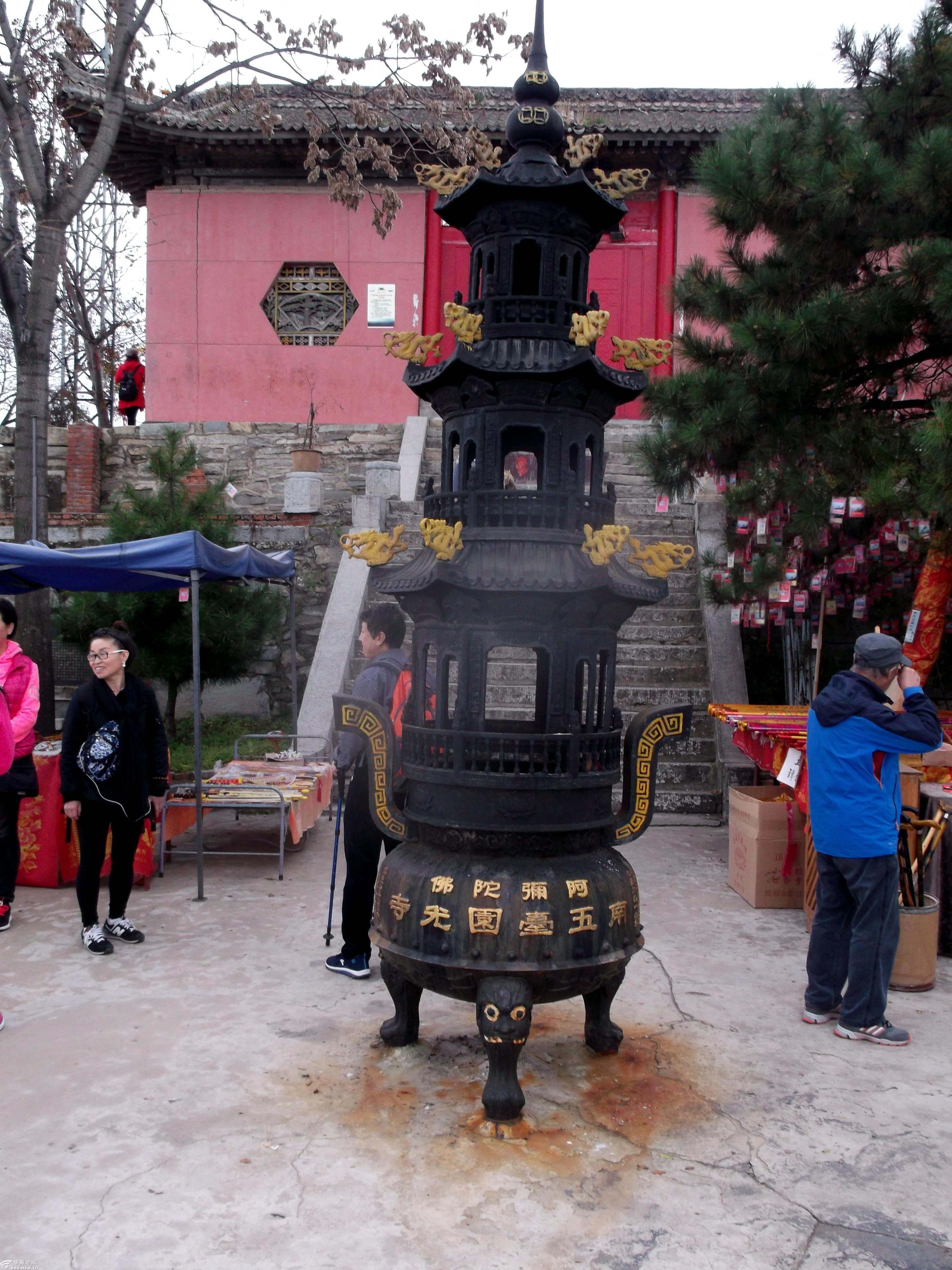 海拔1688米高的南五台大顶观音台上圆光寺外景.2017.10.28