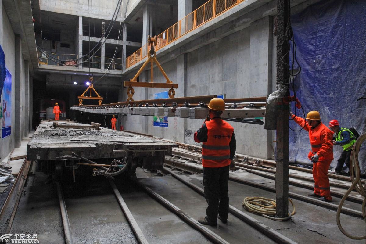 见证西安西安地铁4号线施工现场