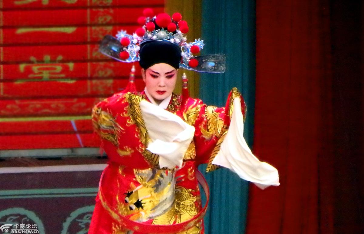 麟游县人民剧团在宝鸡市高家村演出秦腔大拜寿剧照
