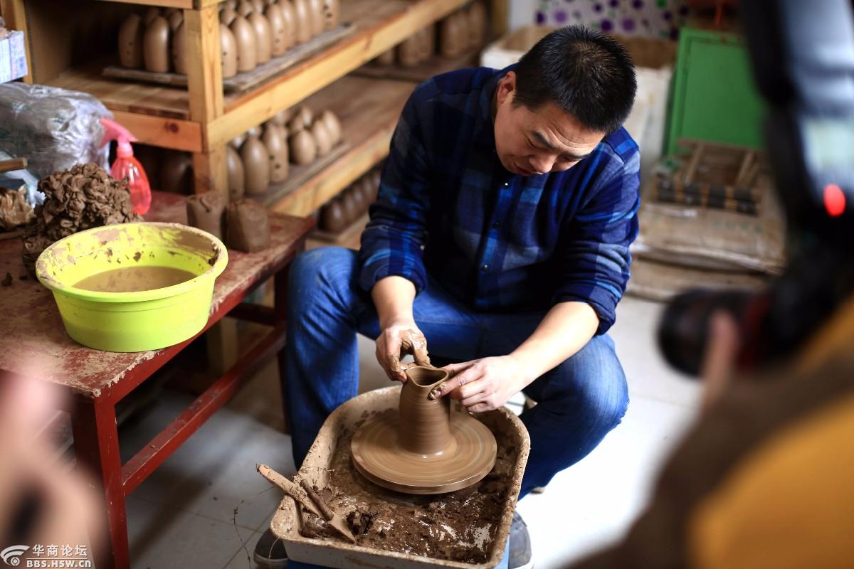 年轻人赵军陶埙情怀