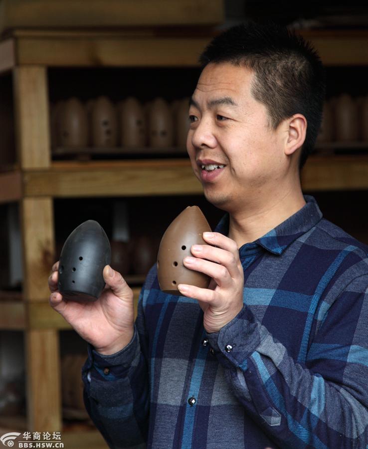 【非遗档案】赵军,34岁,陕西西安灞桥区狄寨村人,从事制作陶埙20余年