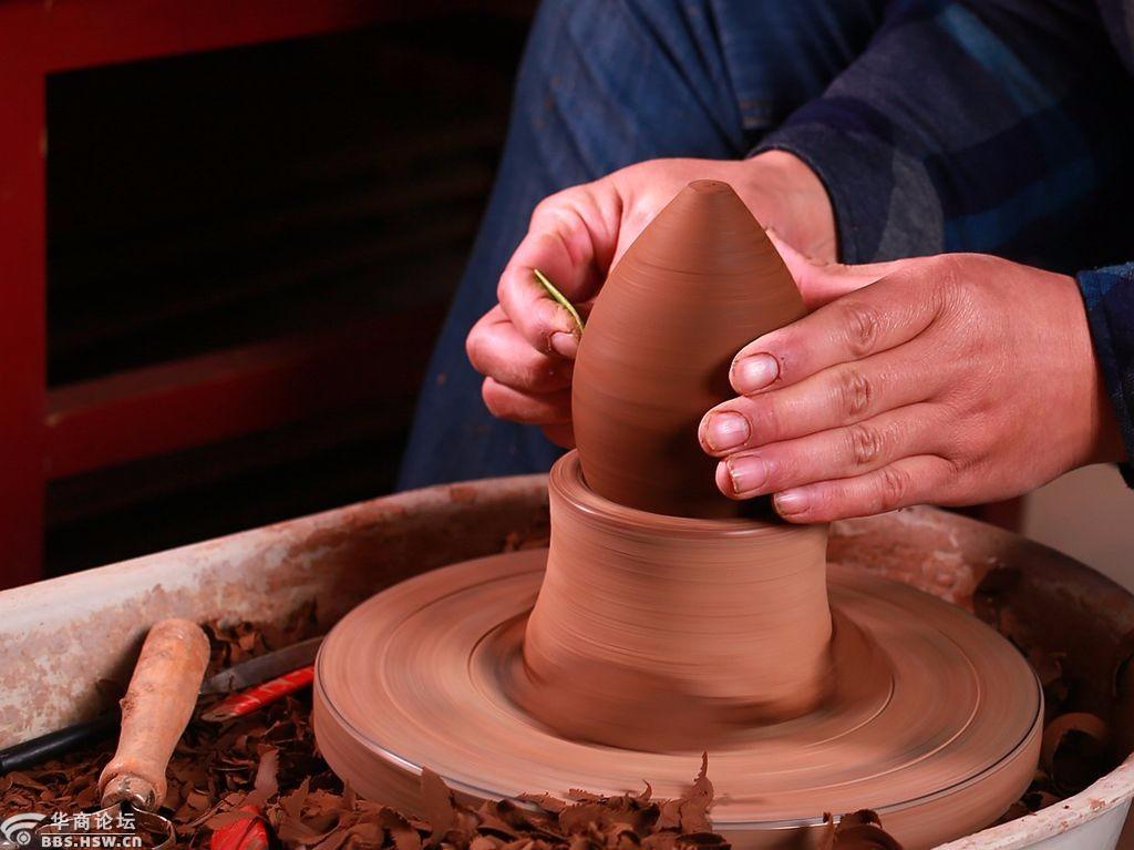 年轻人赵军陶埙情怀