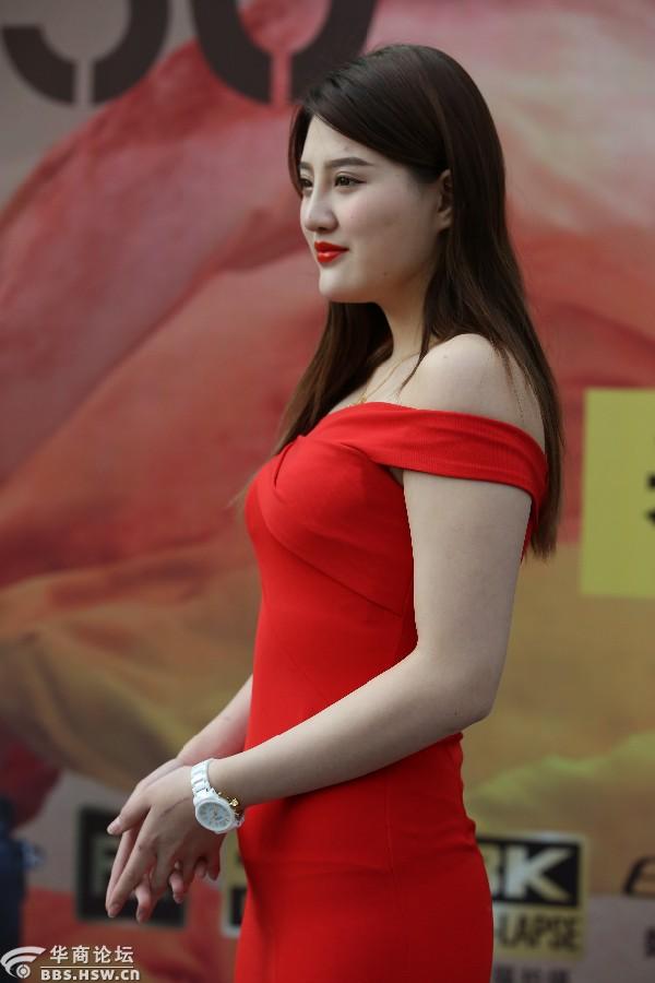 主题:清秀的美女(组图)——仅供欣赏