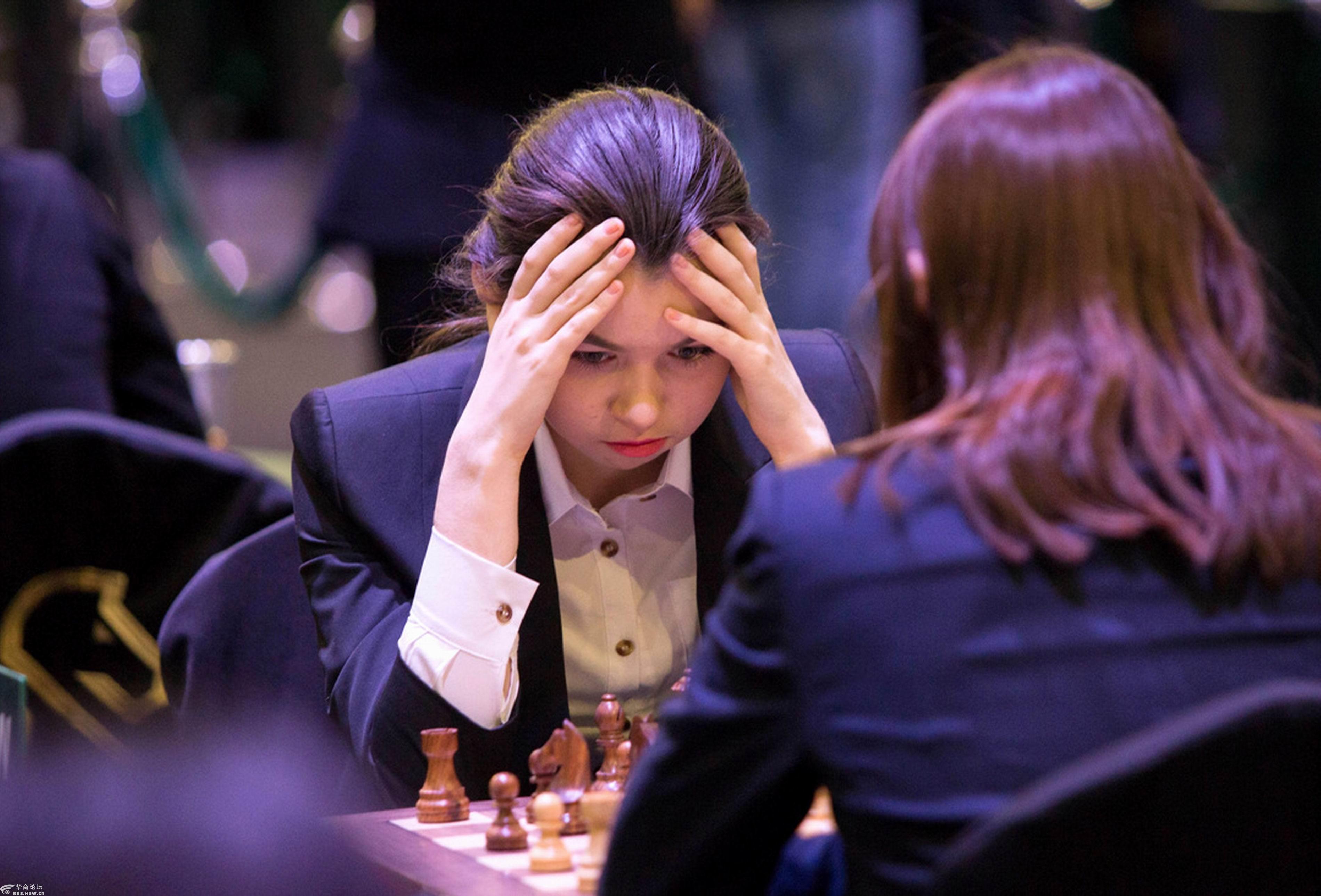 沙特阿拉伯首次举行国际象棋比赛