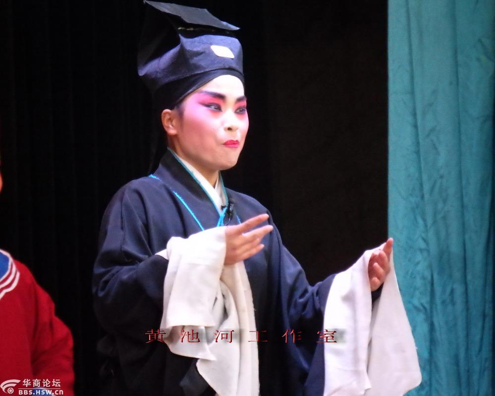 咸阳市民众剧团在宝鸡市汉强海德公园地产演出秦腔大戏