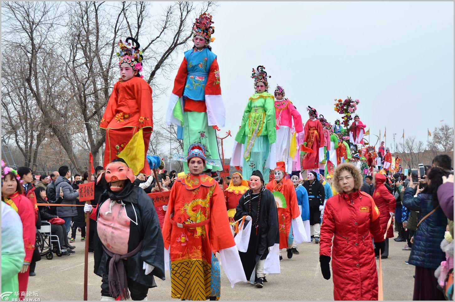 西安年最中国在大明宫遗止公园观社火