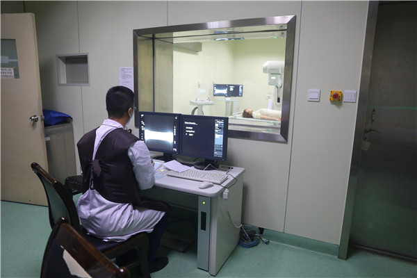 市五院引进岛津g4多功能数字化x线摄影系统