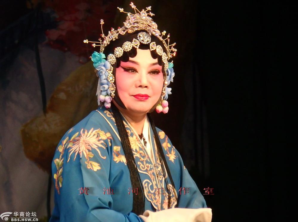 陕西省戏曲研究院秦腔团在宝鸡市五星村演出下河东
