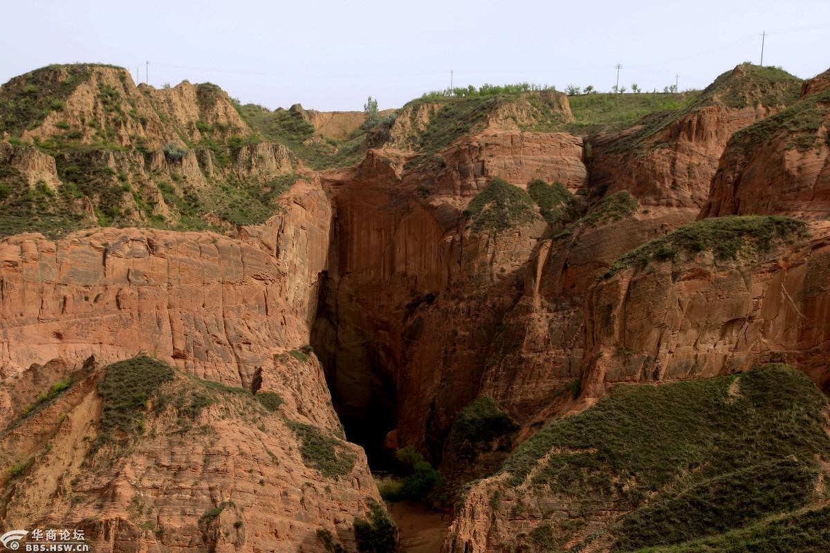 五一小长假陕蒙交界萨拉乌苏大峡谷轻装徒步探秘3日游
