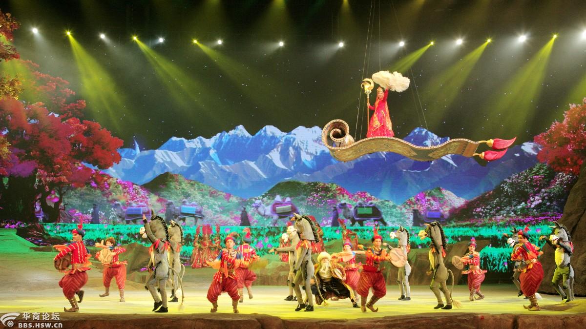 看会跑的实景演绎骆驼传奇