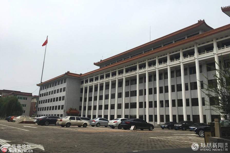 政府大院成免费对外停车场-西安论坛-华商论坛