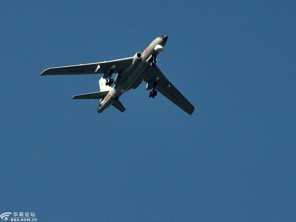 翱翔在都市上空的飞机你是在为市民保驾护航吧随拍