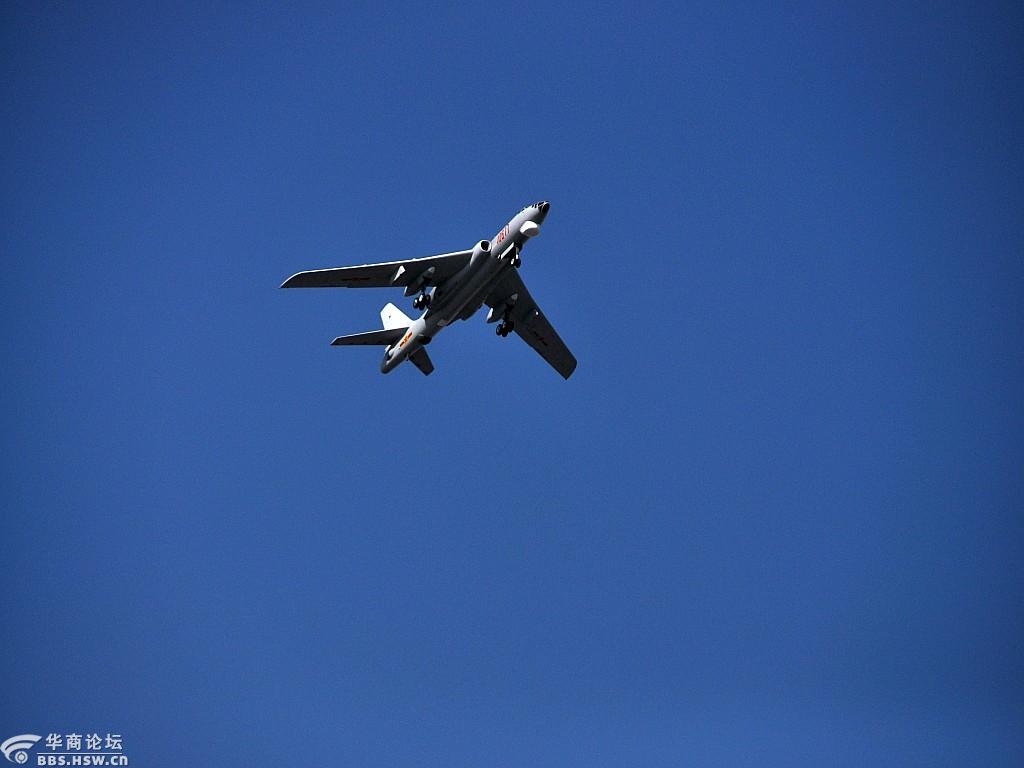 翱翔在都市上空的飞机你是在为市民保驾护航吧随拍