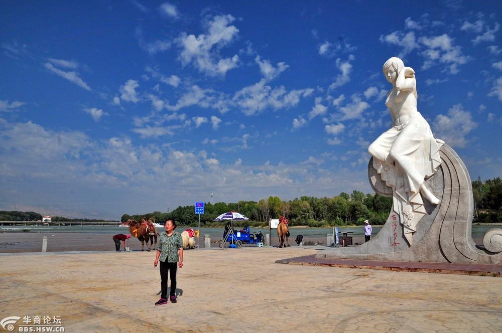 贵德黄河水车广场【严建设】