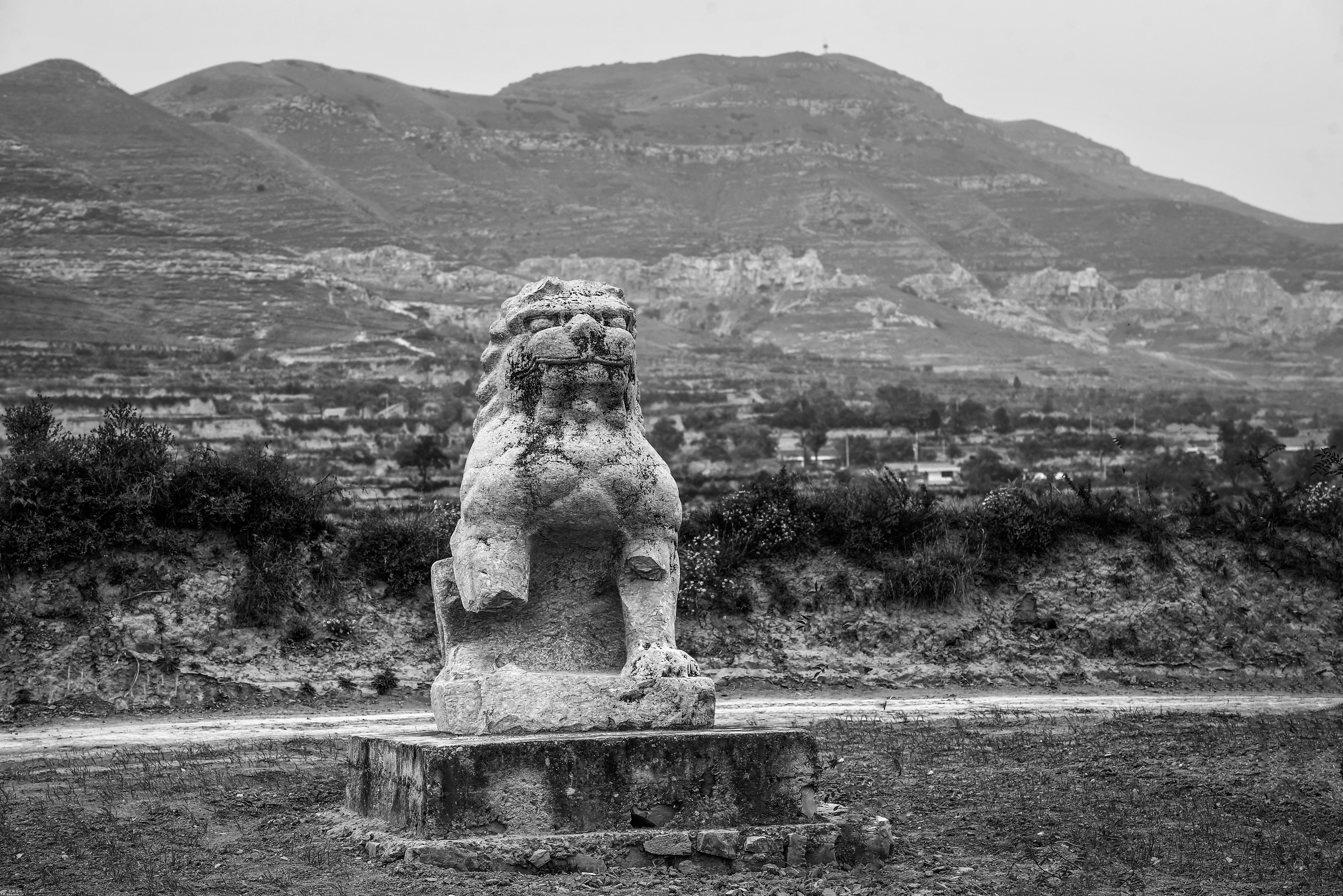 《寻唐迹》之唐穆宗光陵