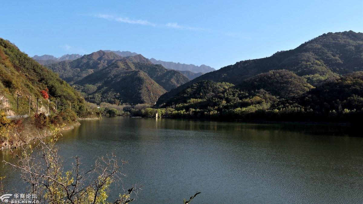 休闲汤峪湖森林公园不求山高开心快乐就好