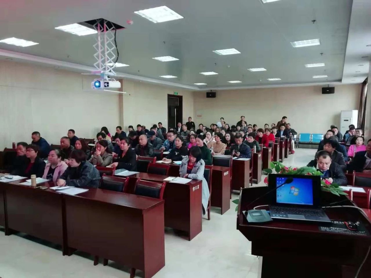 微信图片_20181031140312.jpg