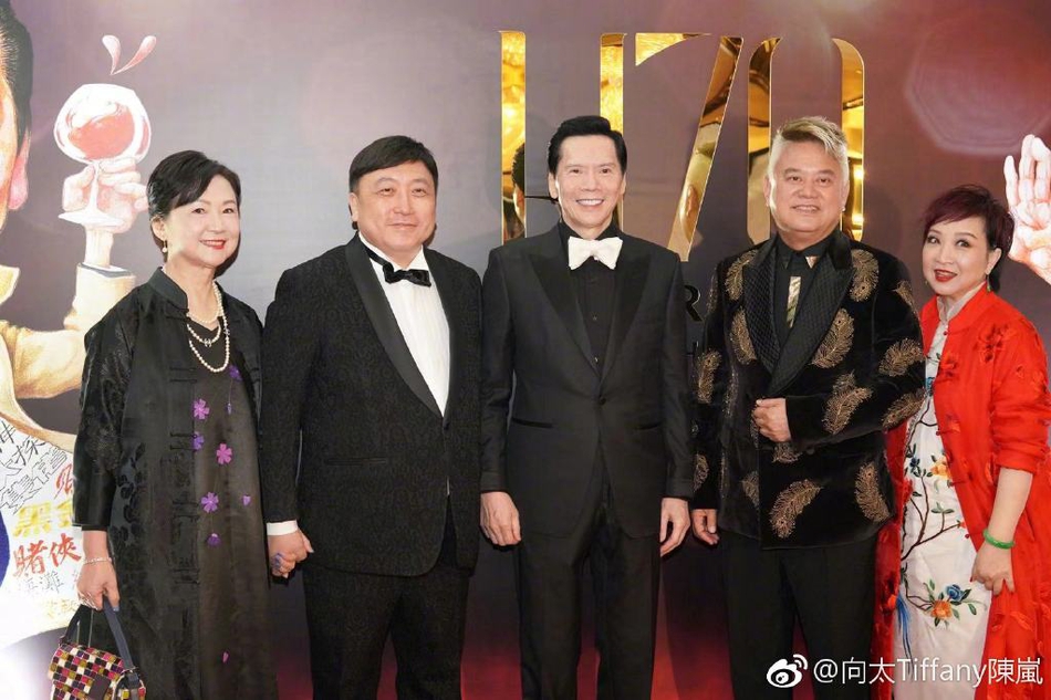向华强70岁生日宴现场照曝光 堪比颁奖礼