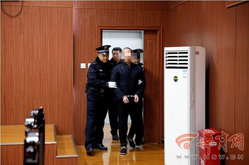 母亲殴打孩子获刑_殴打警察夫妇获刑_殴打痴呆母亲被拘