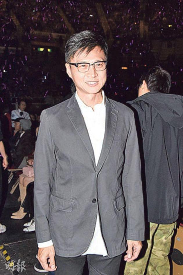 结婚10年收倪震心意卡 周慧敏:时刻在身边最重要