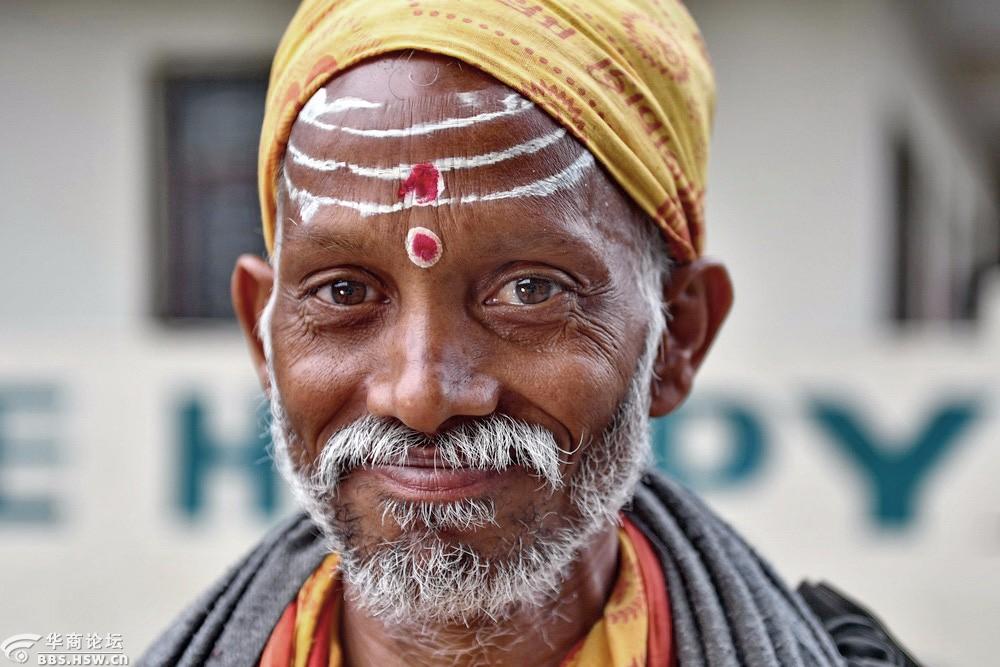 加德满都神庙遇到洋和尚严建设