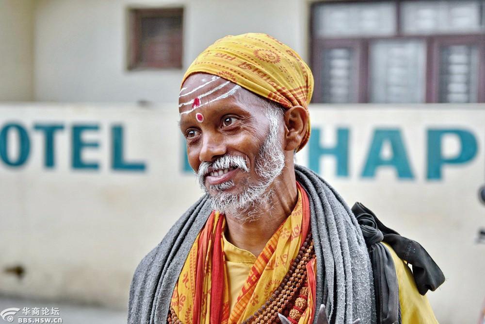 加德满都神庙遇到洋和尚严建设