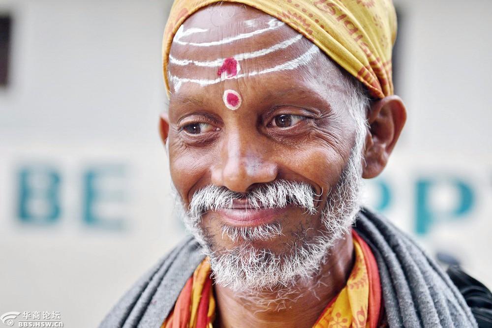 加德满都神庙遇到洋和尚严建设