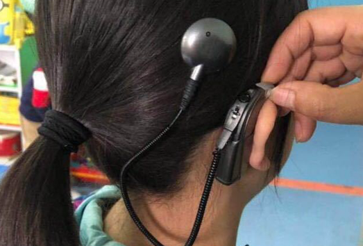 谁见了？西安12岁聋哑女娃丢失人工耳蜗 重配需近10万