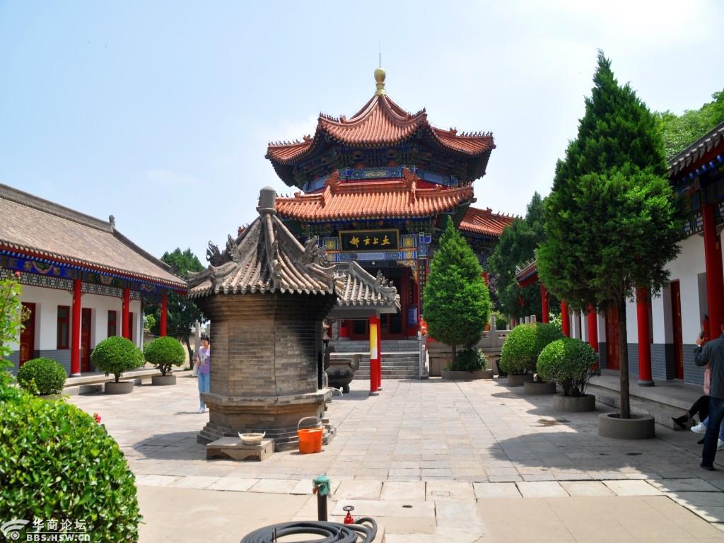 登上骊山第二峰顶老母宫-咸阳论坛-华商论坛