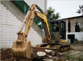 宝鸡中院强制执行一起借款纠纷案 现场腾退移交土地厂房