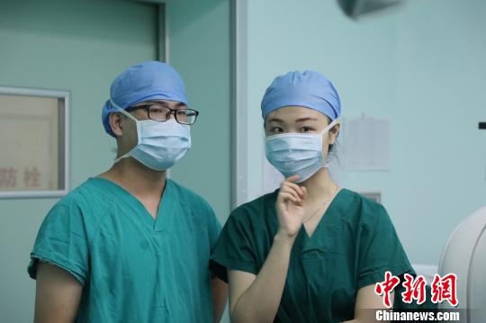 外科护士的24小时：日均5台手术吃饭不敢放鱼肉