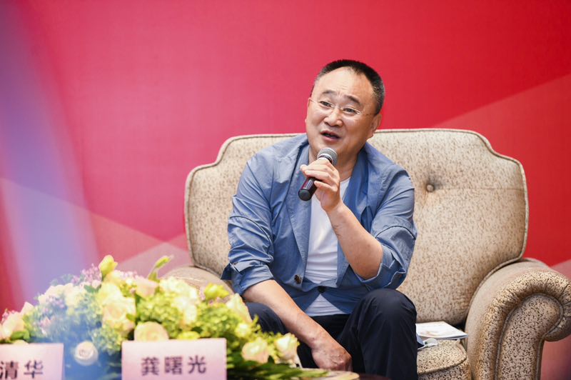 华商头条|为激活传统文化带来更深思考 龚曙光携出版湘军集体亮相西安书博会