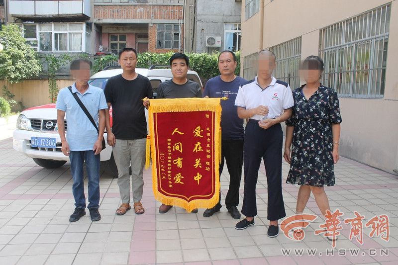 1128921_副本.jpg