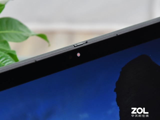 移动办公爆款神器 ThinkPad X390 Yoga评测 