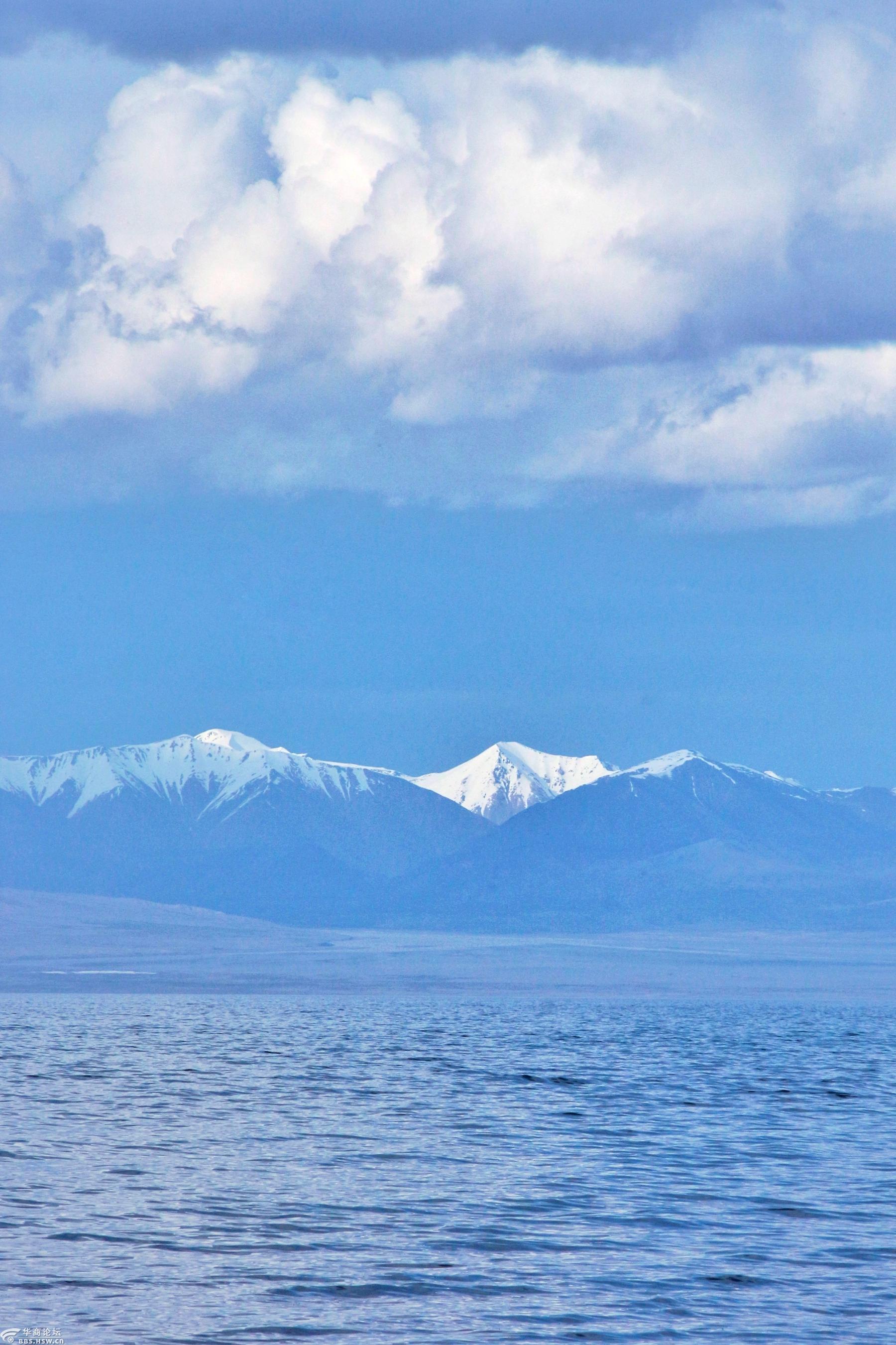 祁连山下寂静的黑海哈拉湖