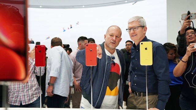 iPhone要变丑？苹果首席设计官Jony Ive将离任单飞 